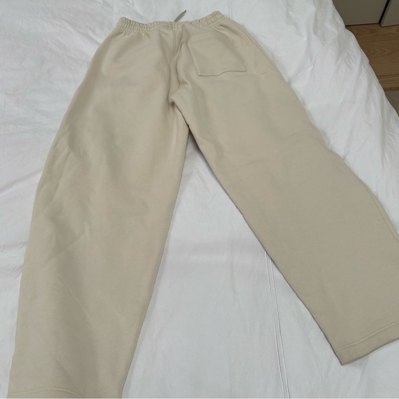 Vaara - Women's Cream/Tan Hoodie and Sweatpants 2pc Set S pants / M hoodie - Picture 6 of 9